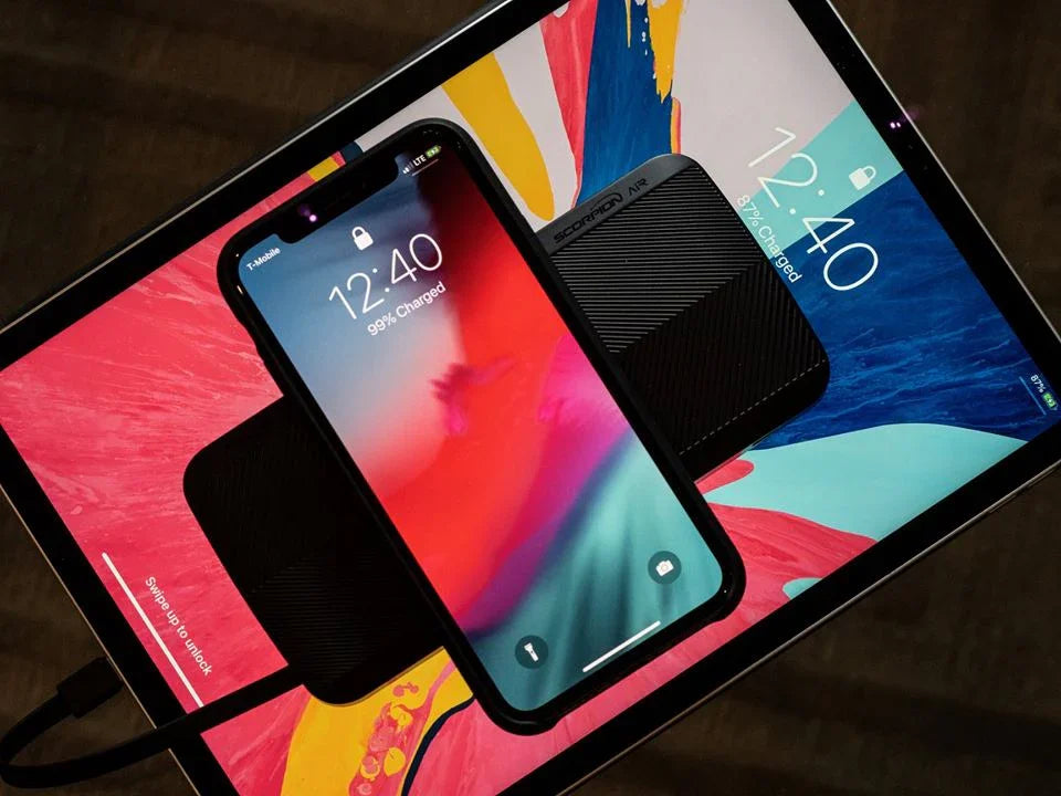 iWalk Scorpion Air 8000 Mah Power Bank With Wireless Charging & In-Built Cables - Black - Tashqila