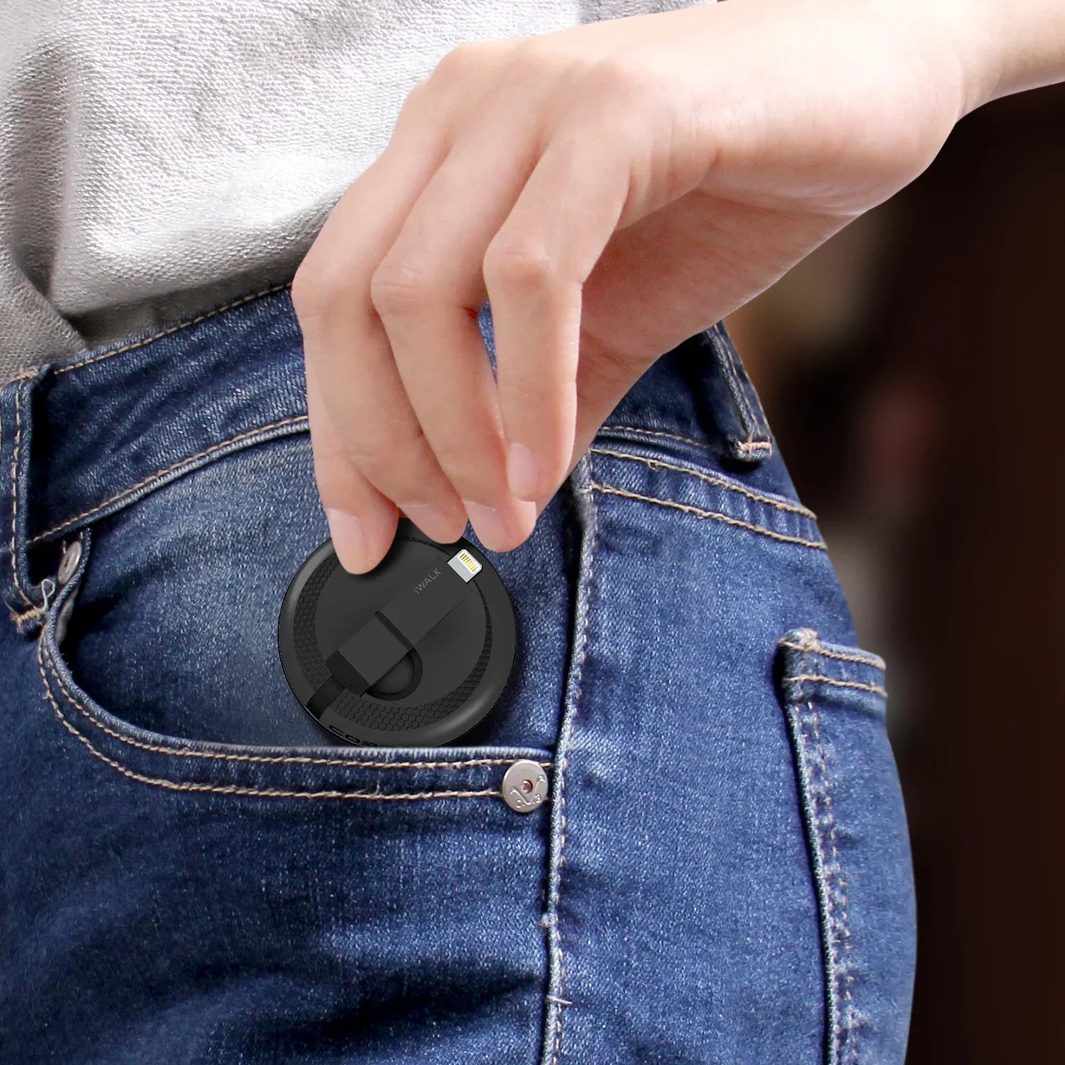 iWalk Retractable 2 In 1 Micro Usb And Lightning Cable - Black - Tashqila