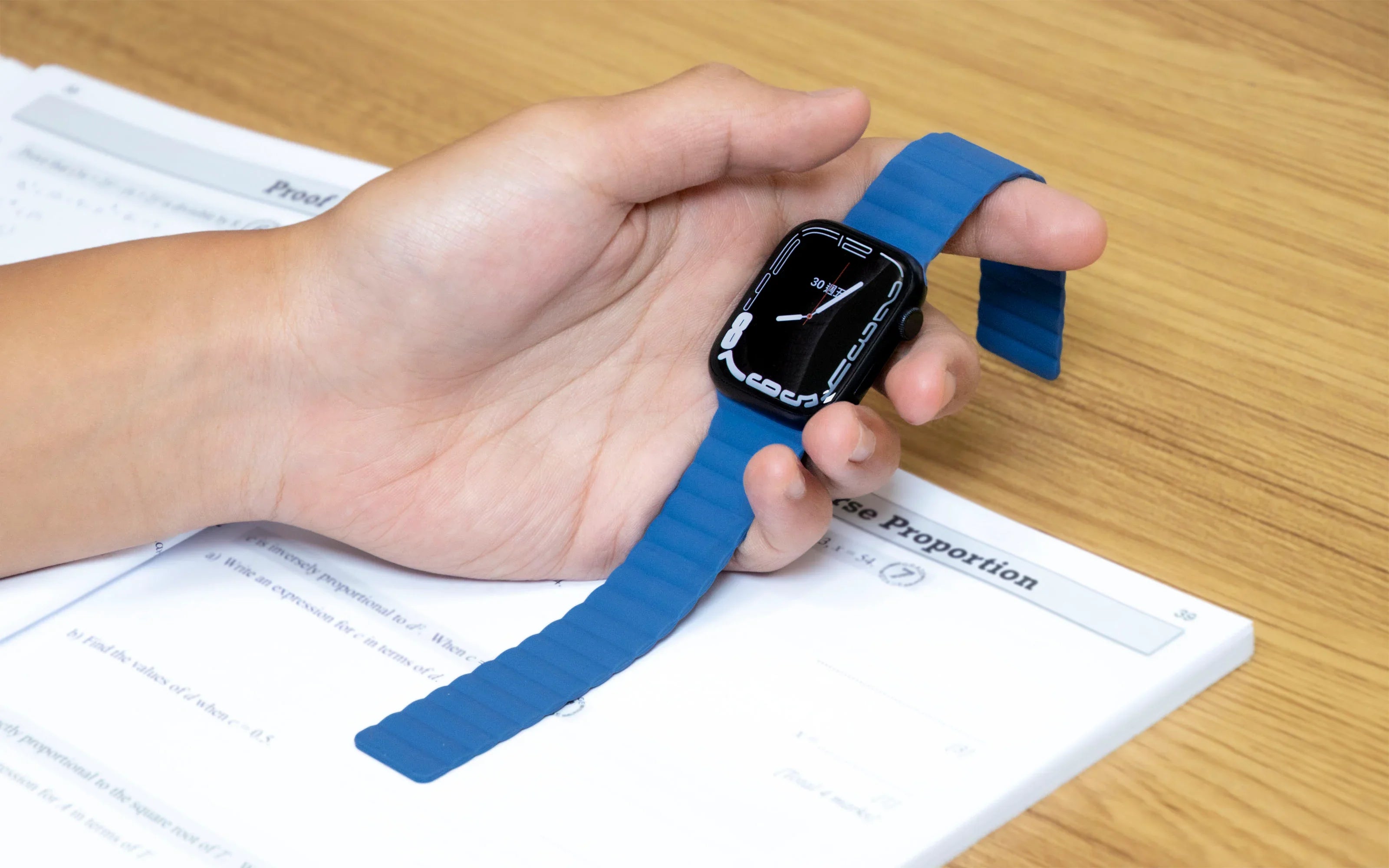 Torrii Watch 49/46/45/44 Mm Saturn Silicone Magnetic Strap - Navy - Tashqila