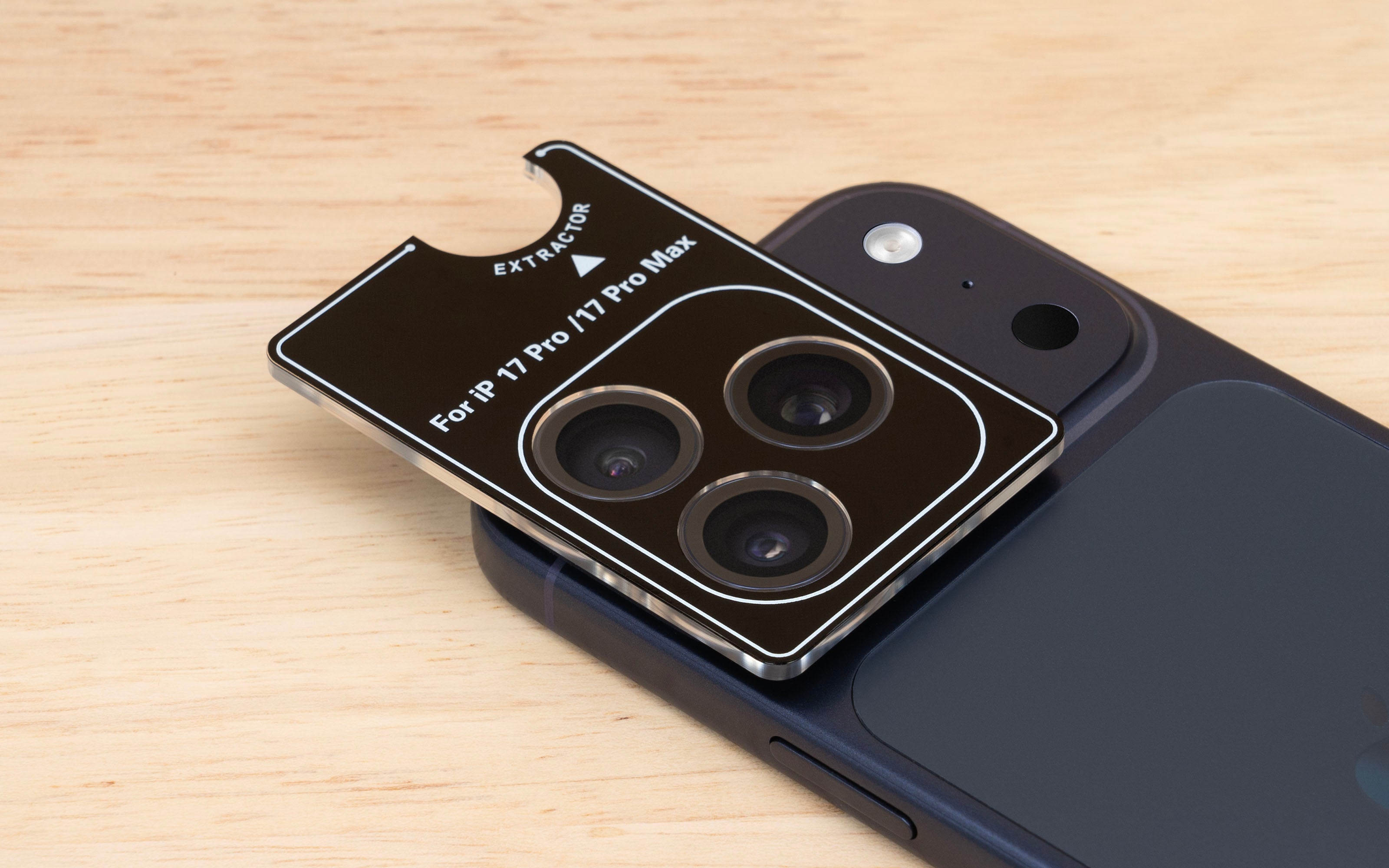 Torrii iPhone 17 Pro / iPhone 17 Pro Max Bodyglass Aluminium Camera Ring - Deep Blue