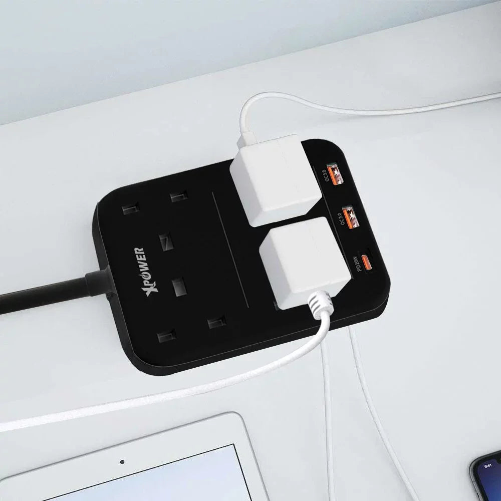 شريط طاقة XPower بقوة 3250 واط، 7 منافذ (2 منفذ USB + منفذ Type-C + 4 منافذ كهربائية بريطانية) - أسود